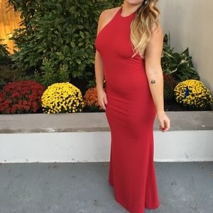 Backless red gown